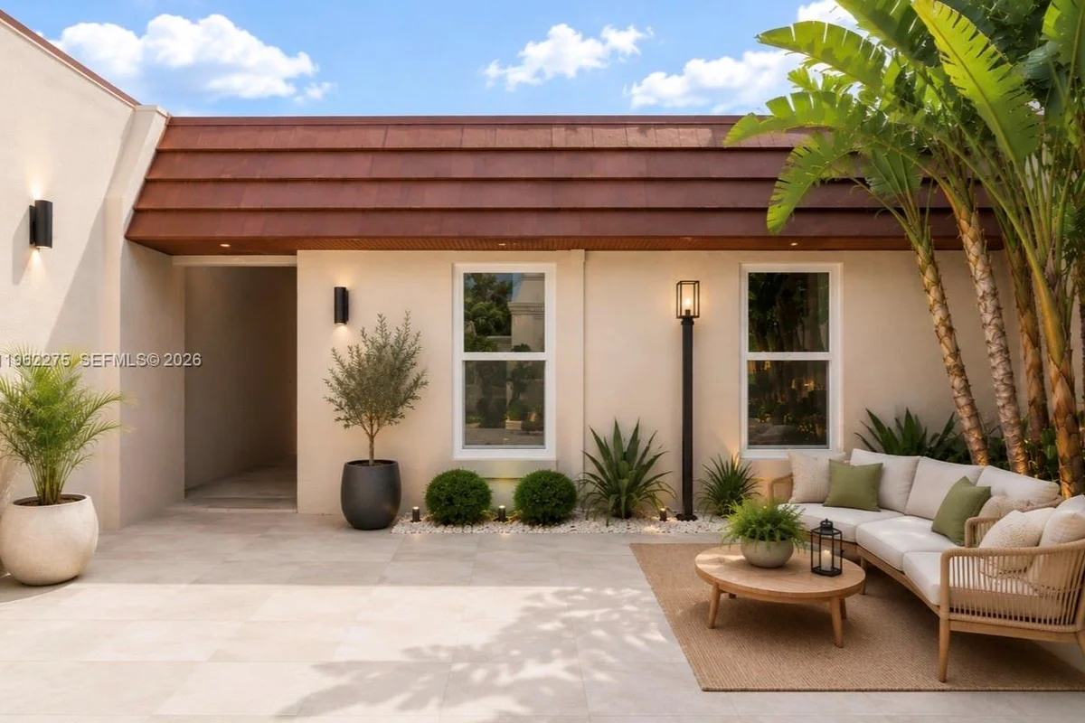 7412 Big Cypress Dr, Miami Lakes: photo 1 of 33