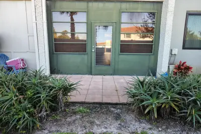4100 Tivoli Ct #104, Lake Worth: photo 1 of 3