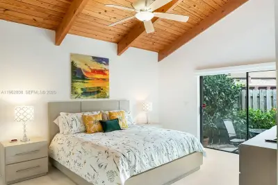 413 Leslie Dr, Hallandale Beach: photo 1 of 45