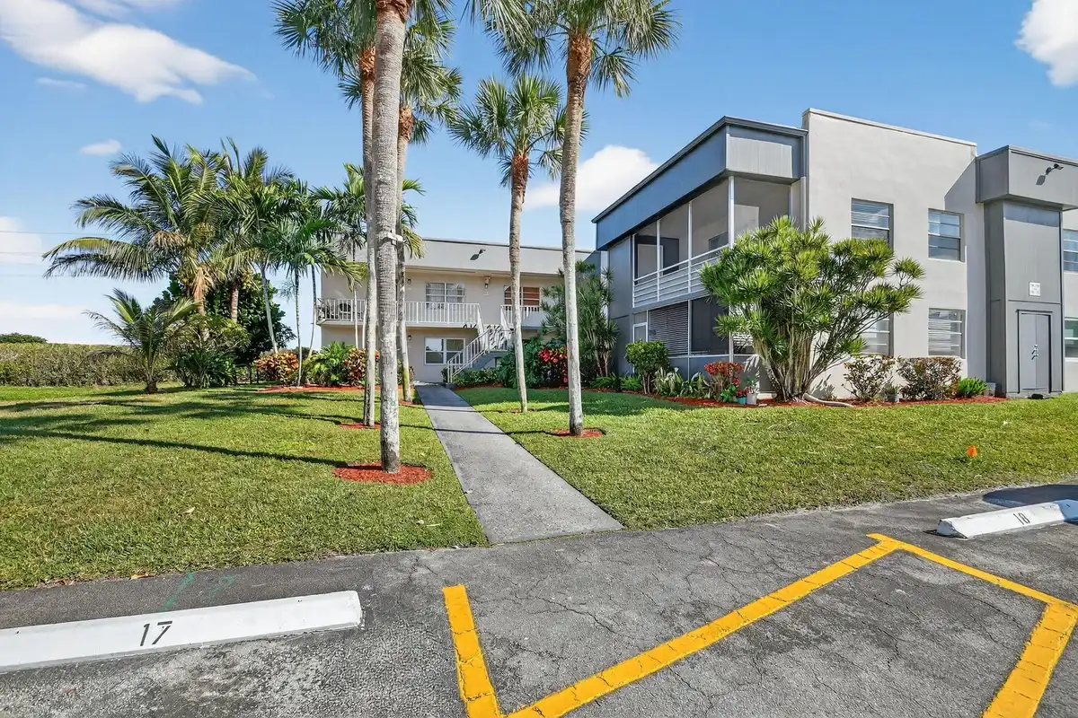 743 Burgundy P, Delray Beach: photo 1 of 46