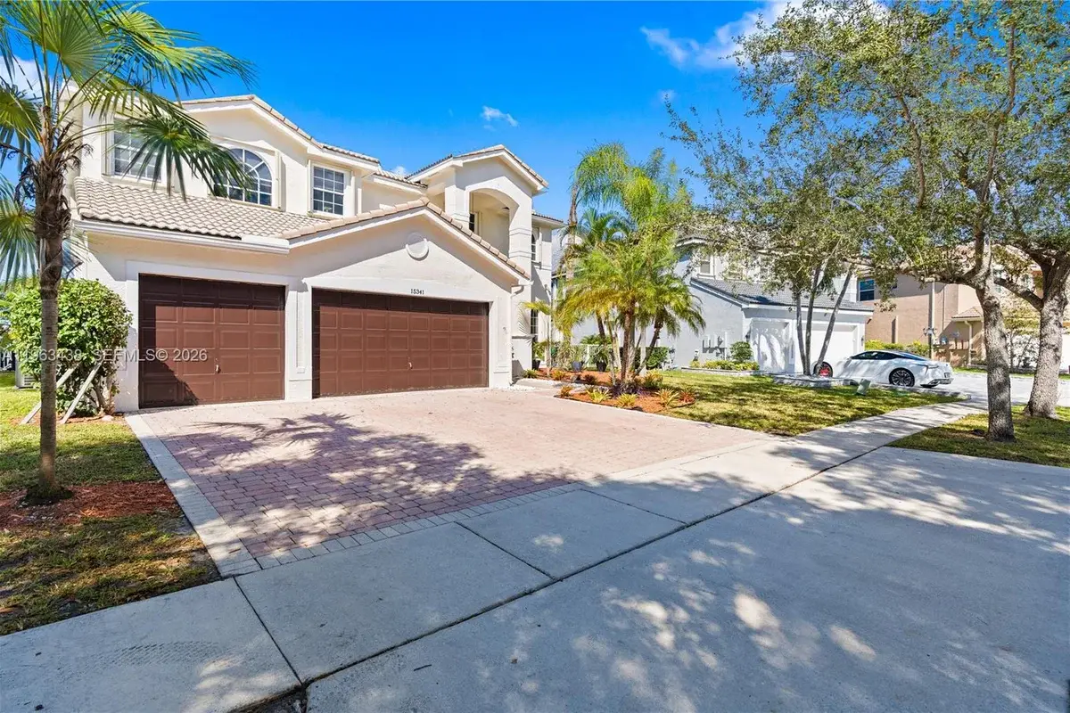 15341 SW 20th St, Miramar: photo 1 of 77