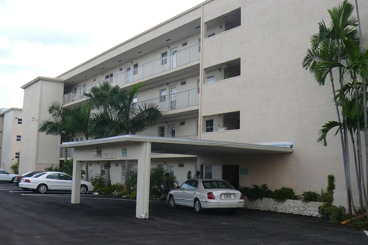 2400 NE 1st Ln #206, Boynton Beach: photo 1 of 44