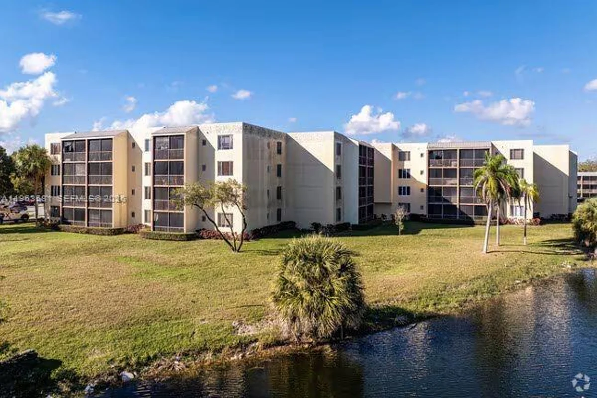 2075 NW 46th Ave #I201, Lauderhill: photo 1 of 7
