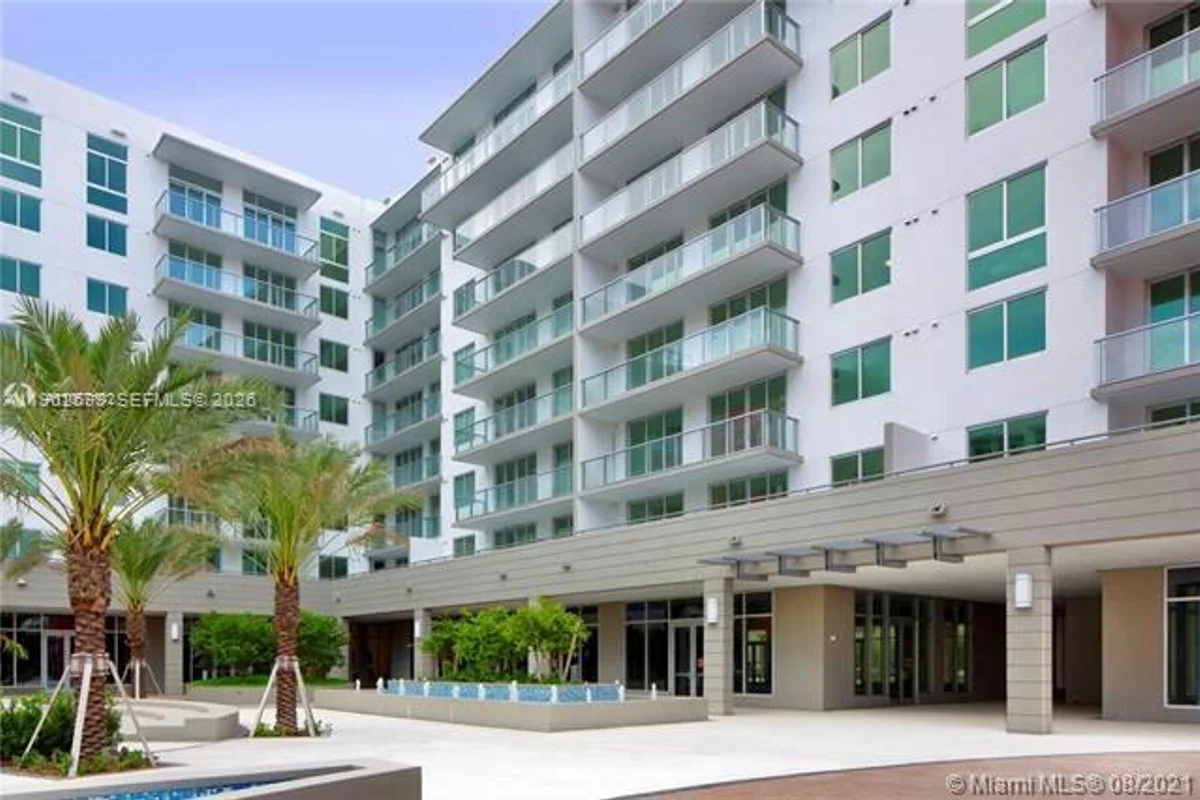 7751 NW 107th Ave #504, Doral: photo 1 of 3
