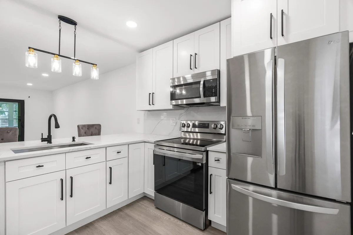 5 Abbey Ln #207, Delray Beach: photo 1 of 30