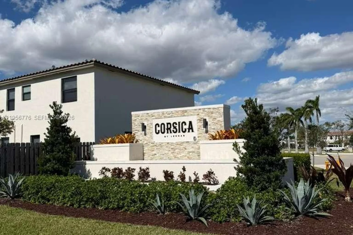 11855 SW 246th Ter, Homestead: photo 1 of 35