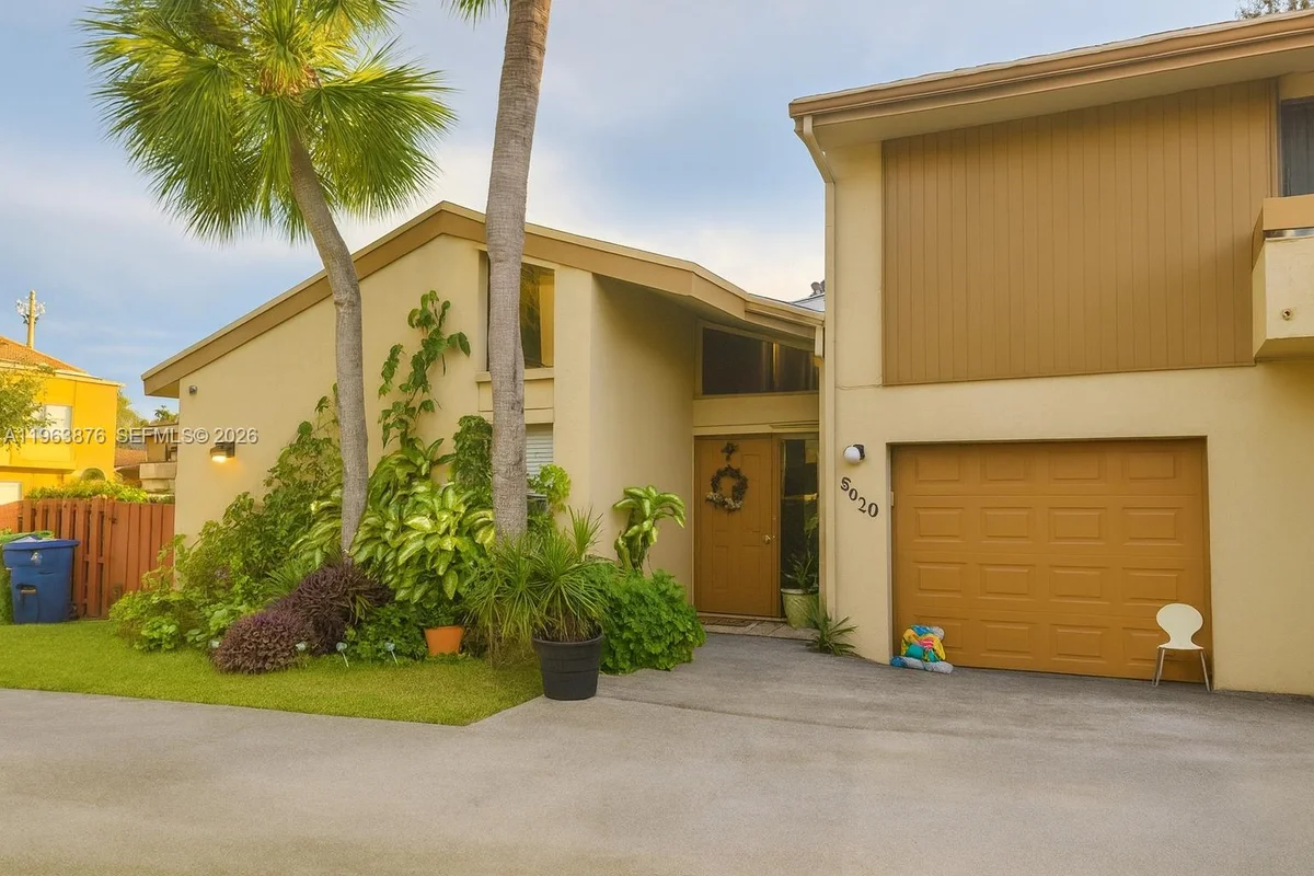 3020 E Missionwood Ln #A-56, Miramar: photo 1 of 16