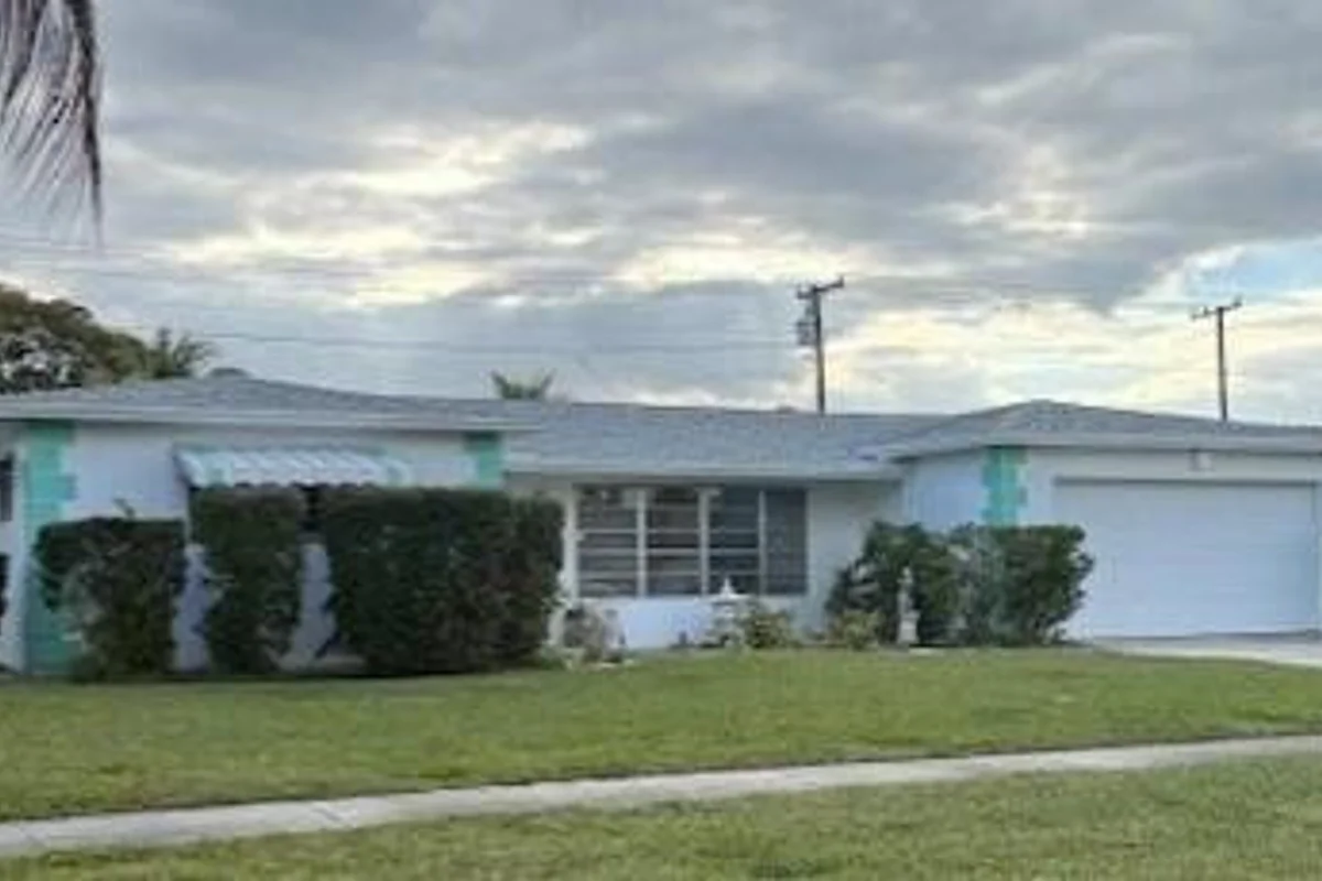 626 S Crescent Dr, Hollywood: photo 1 of 16