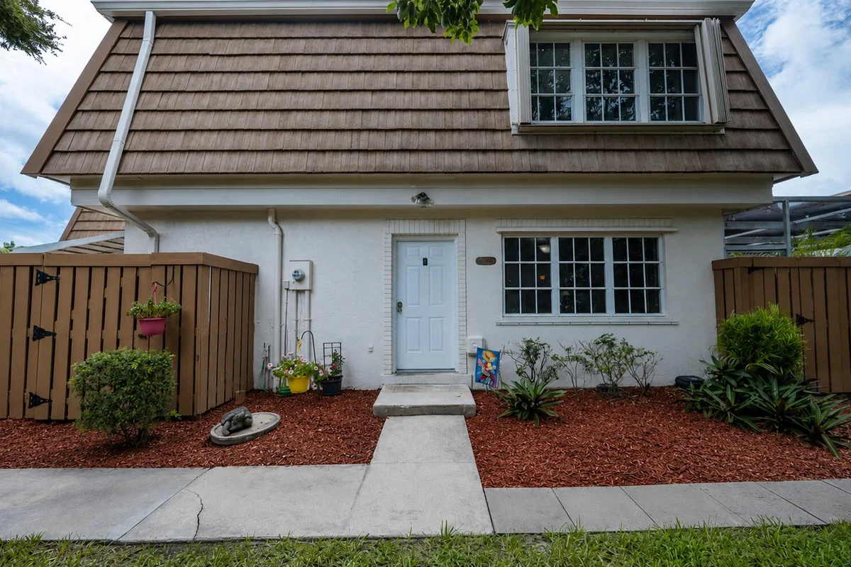 4300 Hazel Ave #D, Palm Beach Gardens: photo 1 of 32