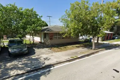 510 NW 13th St, Fort Lauderdale: photo 1 of 25