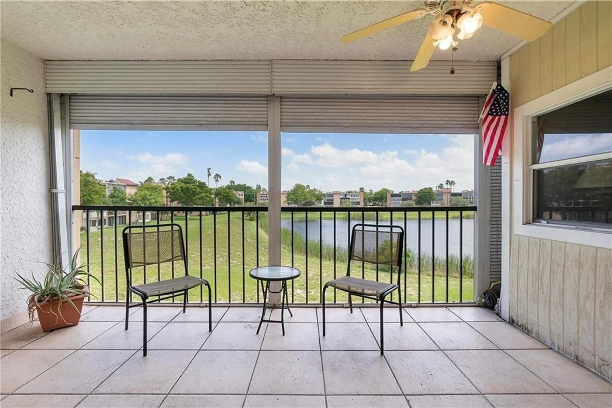 7210 Lake Circle Dr #306, Margate: photo 1 of 19