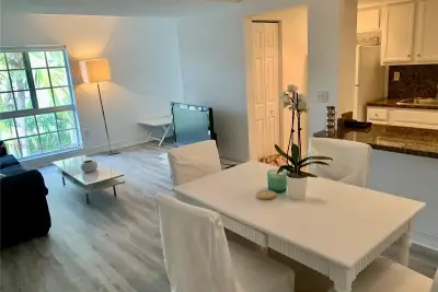 290 Sunrise Dr #304, Key Biscayne: photo 1 of 10
