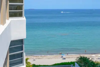 1980 S Ocean Dr #9C, Hallandale Beach: photo 1 of 30