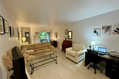6580 Santona St #A38, Coral Gables: photo 1 of 22