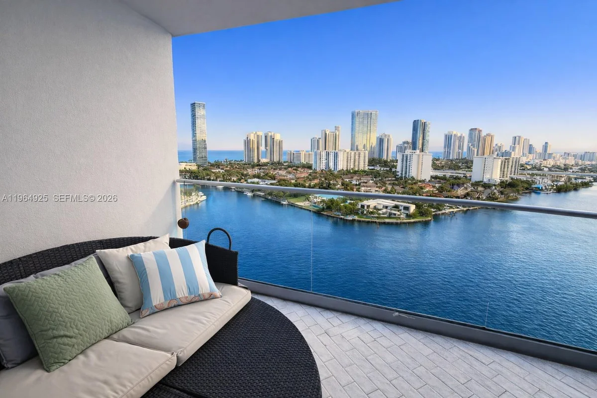 19707 Turnberry Way #20G, Aventura: photo 1 of 25