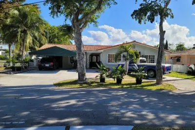 12945 Cherry Rd, North Miami: photo 1 of 21