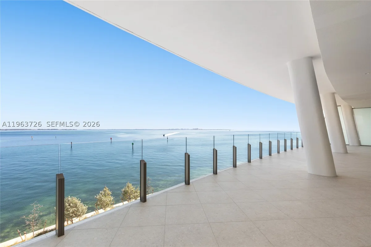 5 Grove Isle Dr #M303, Miami: photo 1 of 24