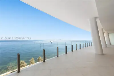 5 Grove Isle Dr #M303, Miami: photo 1 of 24