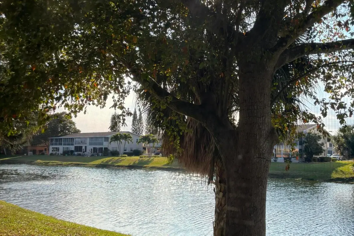 75 Sheffield D, West Palm Beach: photo 1 of 15