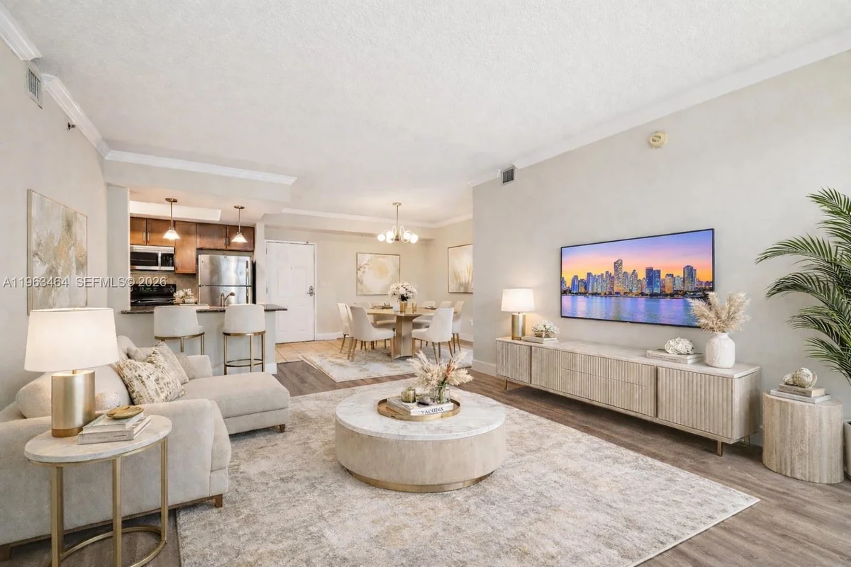 2000 N Bayshore Dr #304, Miami: photo 1 of 32
