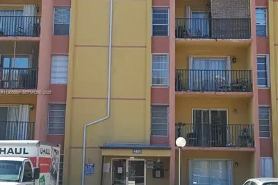 4801 NW 7 St #209-16, Miami: photo 1 of 11