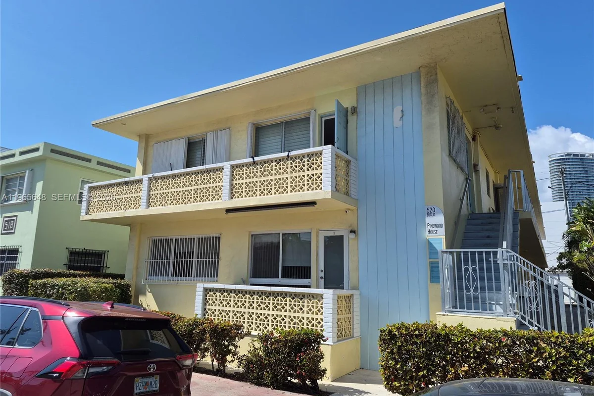 520 Euclid Ave #8, Miami Beach: photo 1 of 10