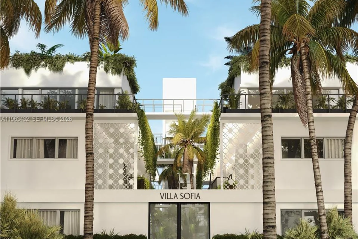250 Collins Ave #204, Miami Beach: photo 1 of 28