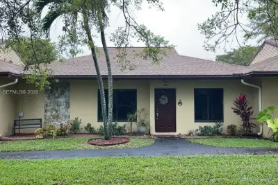 7509 SW 26th Ct #5, Davie: photo 1 of 29