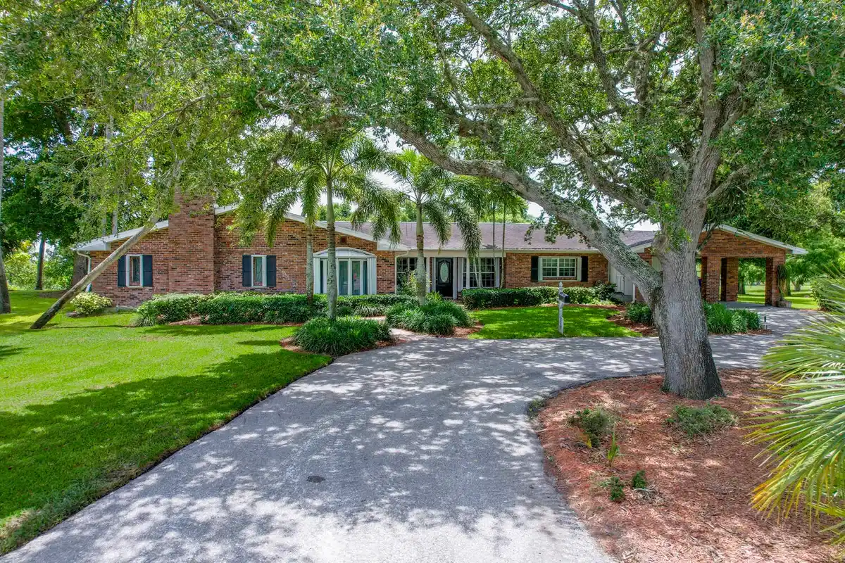 13348 Us Hwy, Canal Point: photo 1 of 66