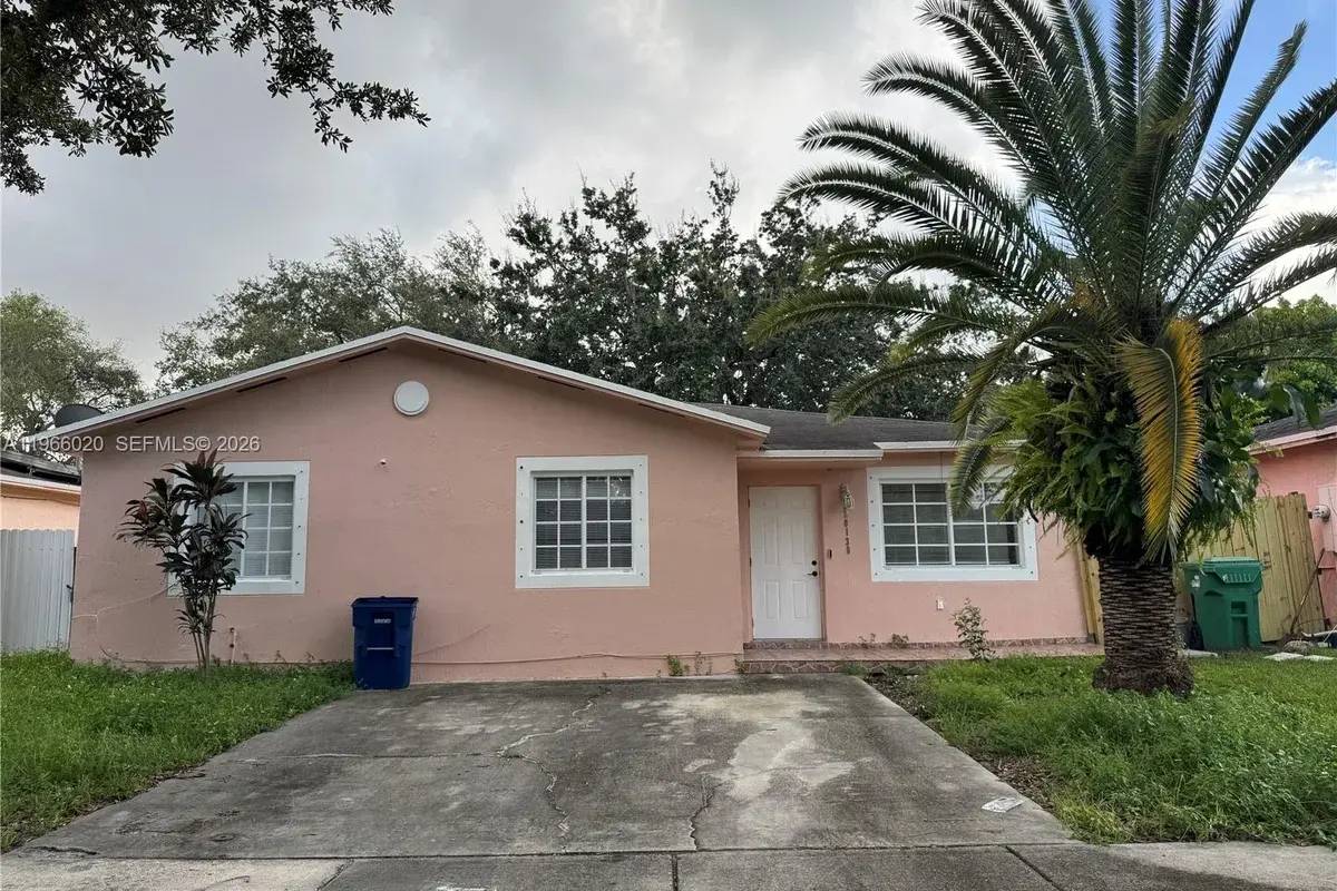 20138 NW 38th Pl, Miami Gardens: photo 1 of 8
