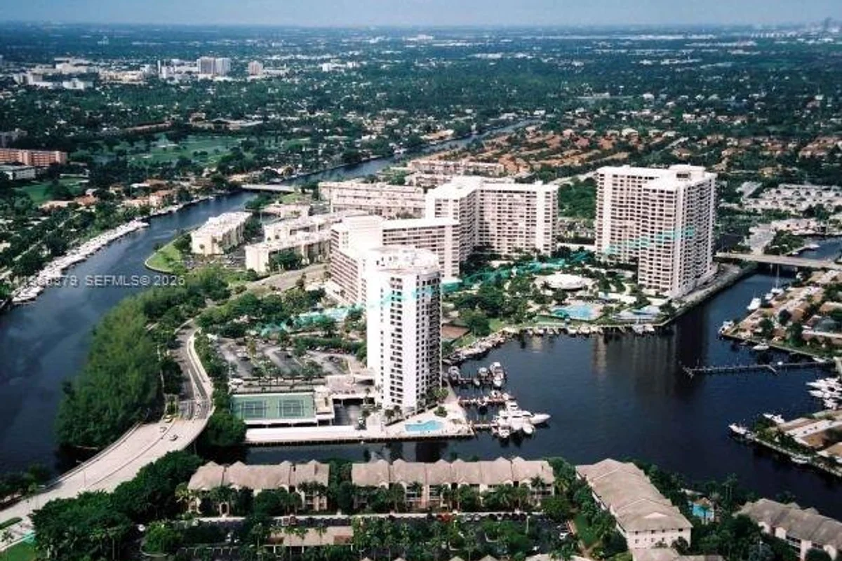 2500 Parkview Dr #417, Hallandale Beach: photo 1 of 51