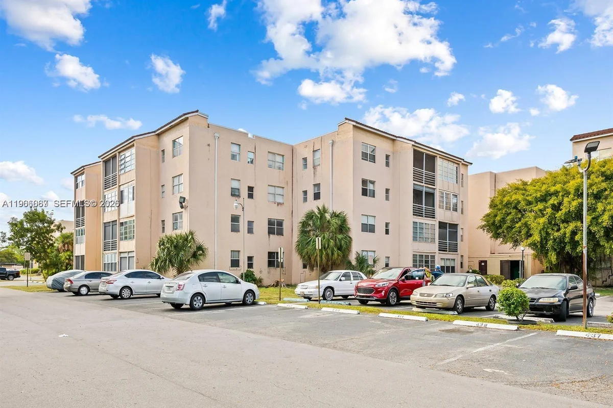 2840 Somerset Dr #400M, Lauderdale Lakes: photo 1 of 24