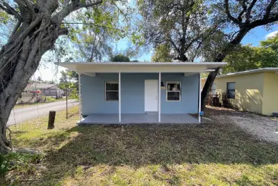 1602 NW 7th Pl, Fort Lauderdale: photo 1 of 22