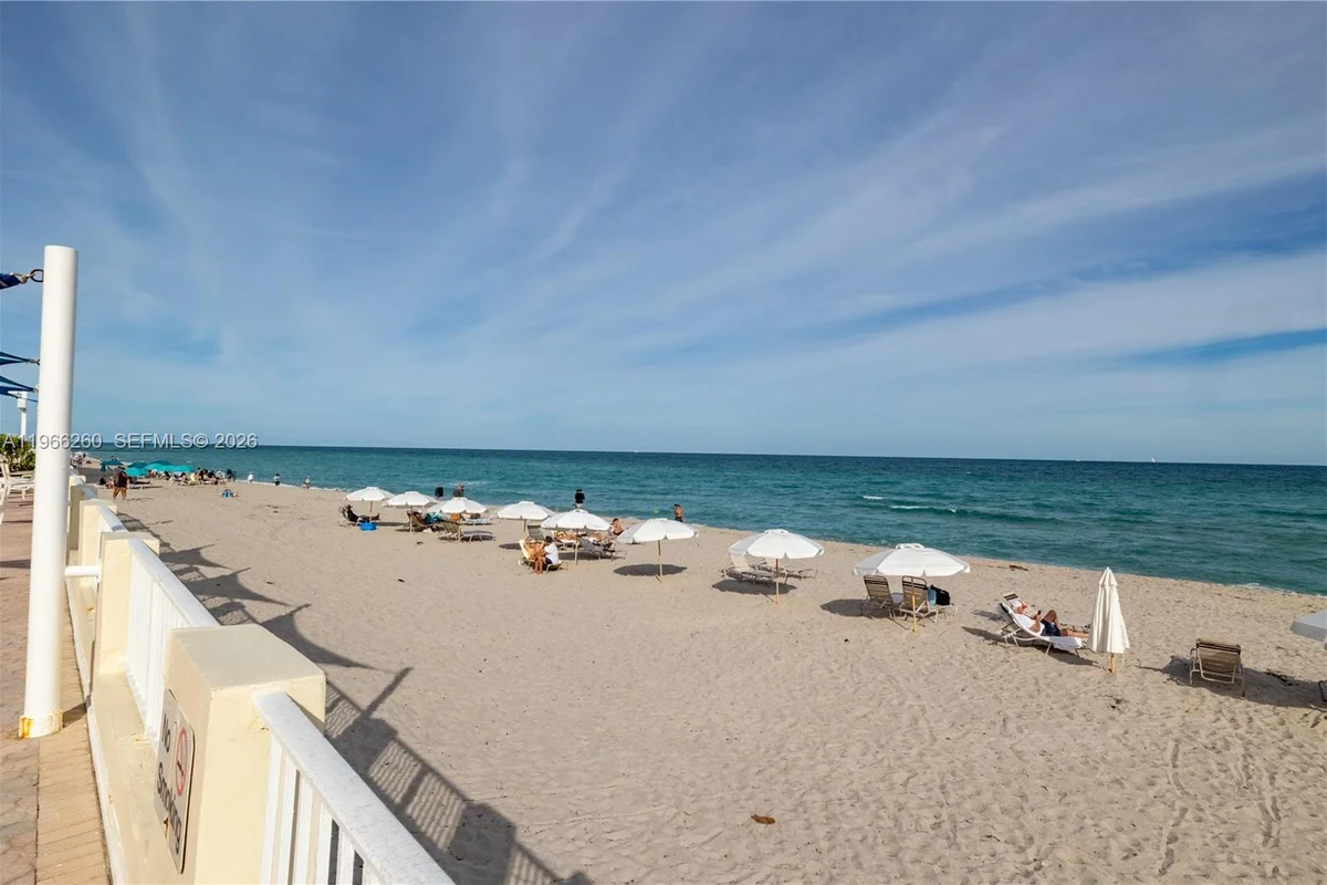 3180 S Ocean Dr #718, Hallandale Beach: photo 1 of 34