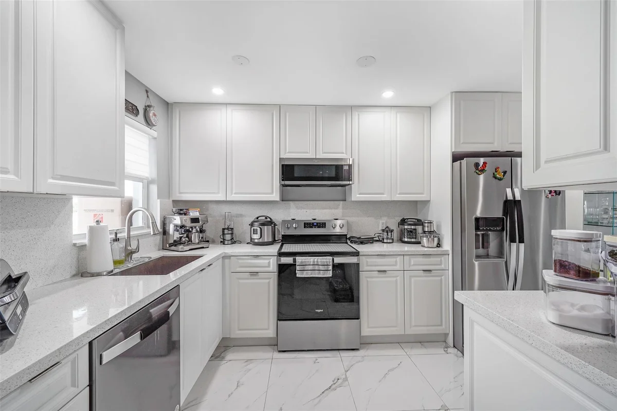 6650 Royal Palm Blvd #306c, Pompano Beach: photo 1 of 26