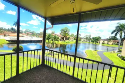 209 Pine Hov Cir #B-2, Lake Worth: photo 1 of 32