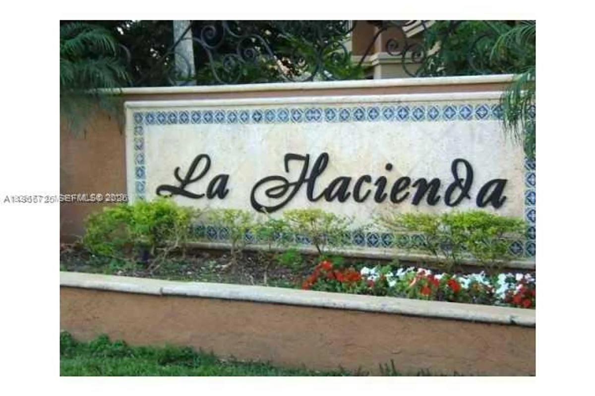 18330 NW 68th Ave #A, Hialeah: photo 1 of 14