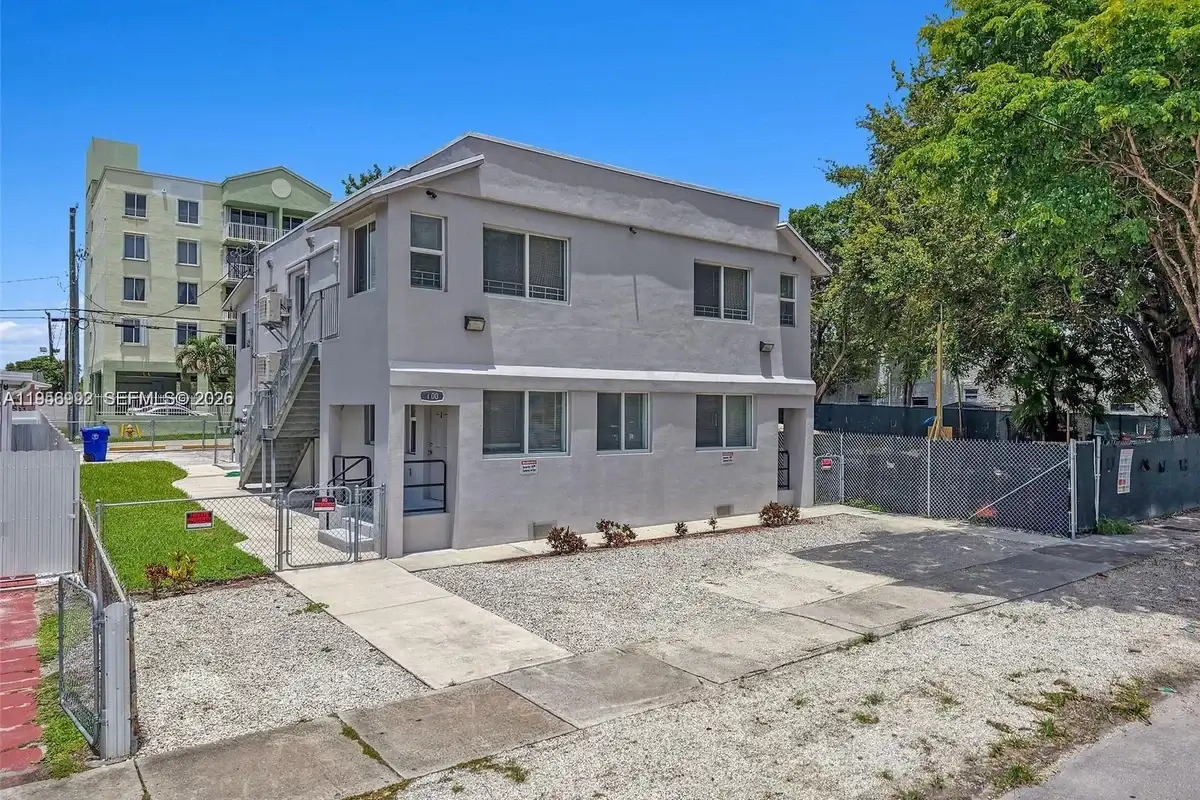 600 NW 25th Ct, Miami: photo 1 of 16