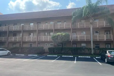 9800 Sunrise Lakes Blvd #109, Sunrise: photo 1 of 21