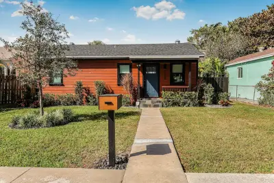1125 N K St, Lake Worth Beach: photo 1 of 30
