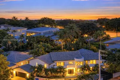 6180 Pine Tree Dr, Miami Beach: photo 1 of 65