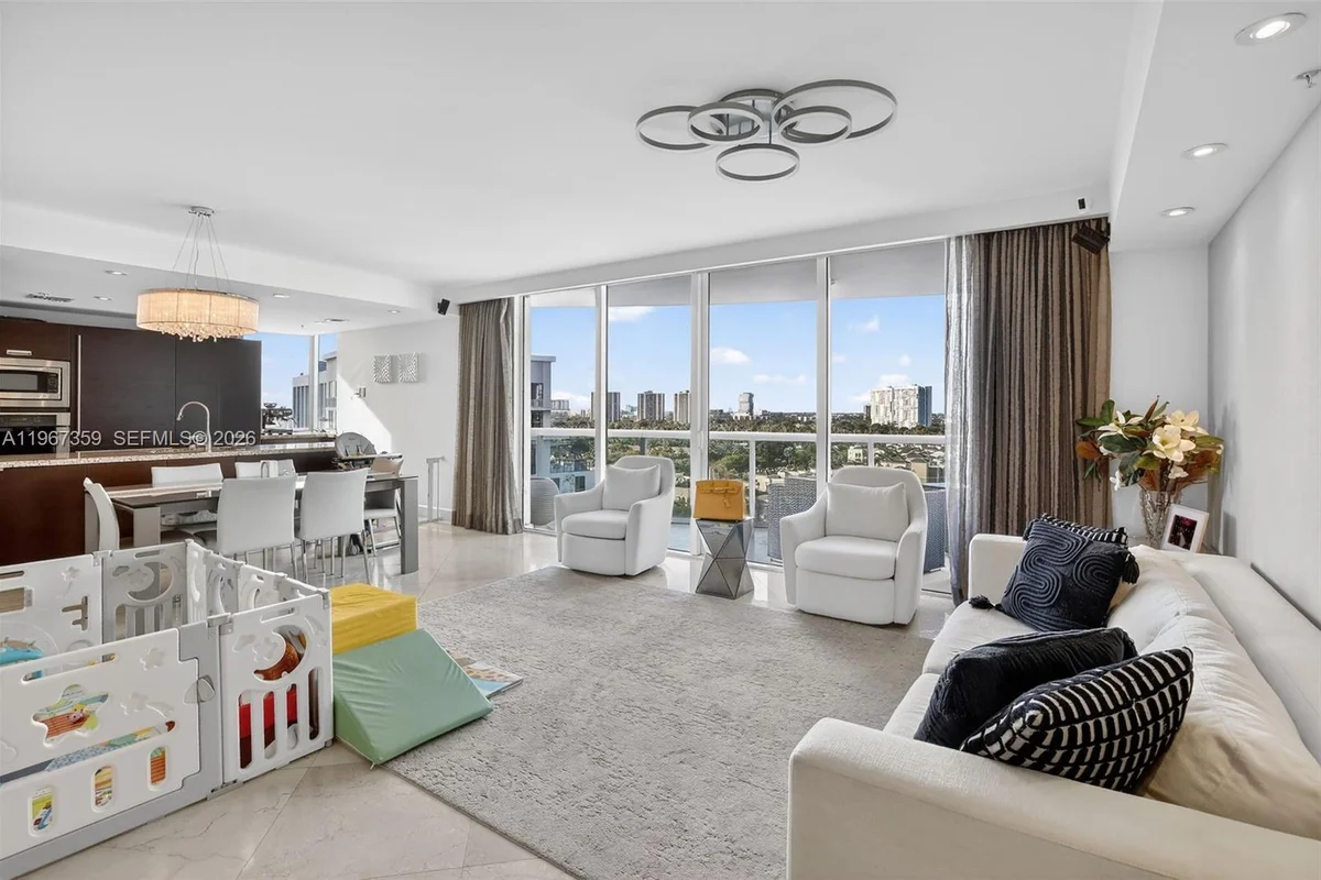 19400 Turnberry Way #1012, Aventura: photo 1 of 58