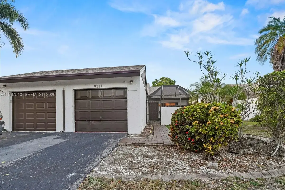 9311 Wedgewood Dr #A19, Tamarac: photo 1 of 25