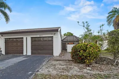 9311 Wedgewood Dr #A19, Tamarac: photo 1 of 25