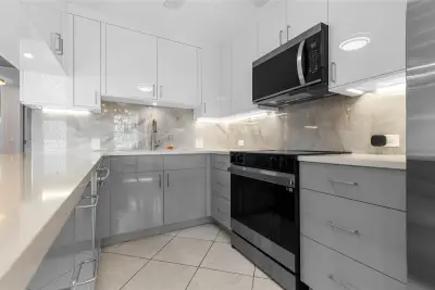 2122 Cambridge F, Deerfield Beach: photo 1 of 44