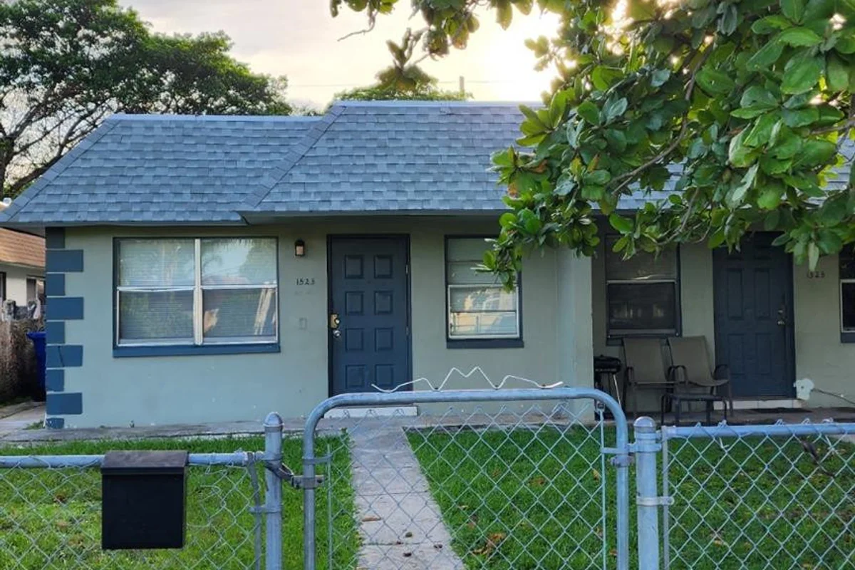 1523-1525 NW 8th Ave, Fort Lauderdale: photo 1 of 24