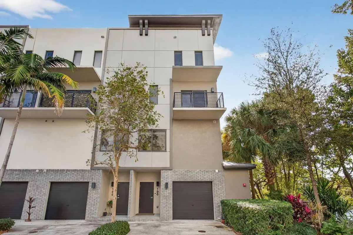 196 SE 4th Ter #K-1, Pompano Beach: photo 1 of 75