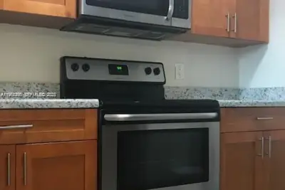 10018 NW 4th St #203, Pembroke Pines: photo 1 of 10