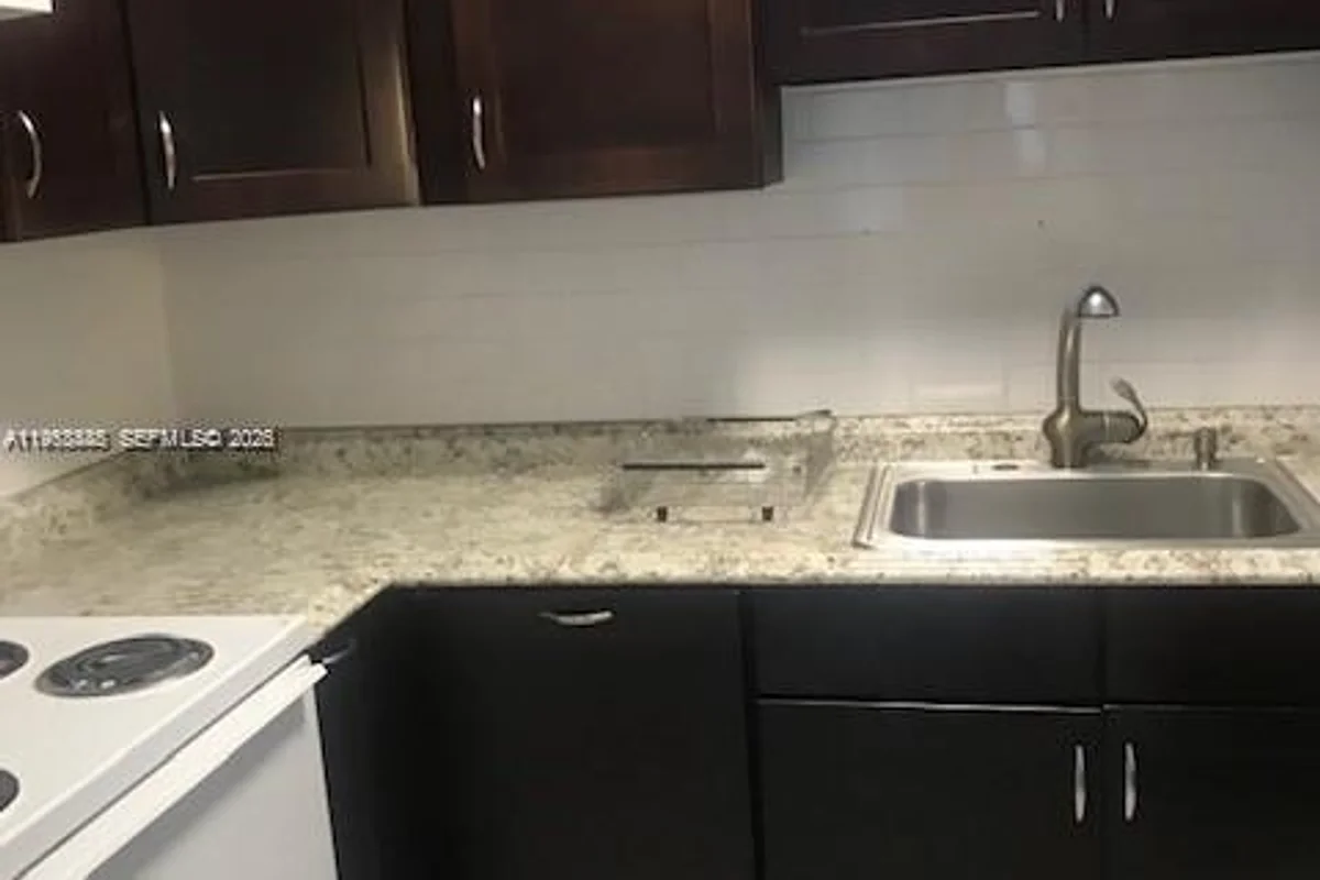 1420 Atlantic Shores Blvd #126, Hallandale Beach: photo 1 of 16