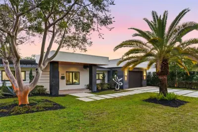 400 NW 24th St, Wilton Manors: photo 1 of 26